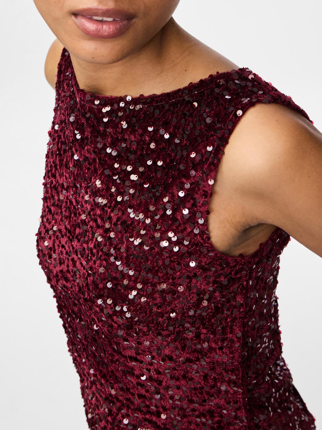 model_shot-detail